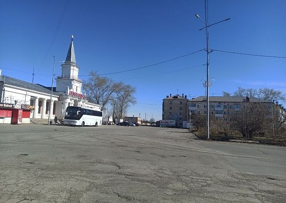 Про расписание поселковых автобусов, зарплаты водителей, вахтовиков 