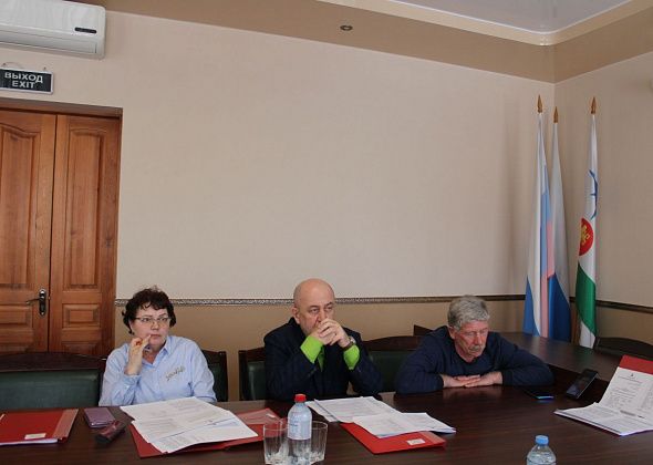 Депутаты - о помещении, куда переехала кальинская больница. Канализация не работает, где 440 тысяч?